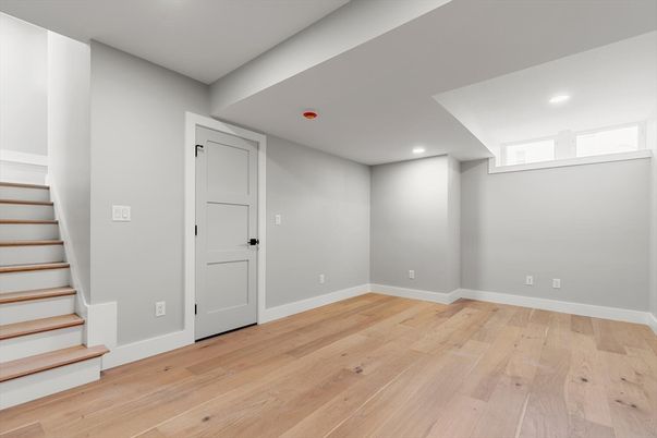 Empty room, Interior, Recessed Lighting, Wood Texture Flooring