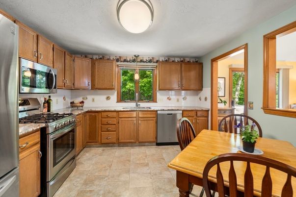 Dining room, Interior, Kitchen, Stainless Steel Appliances