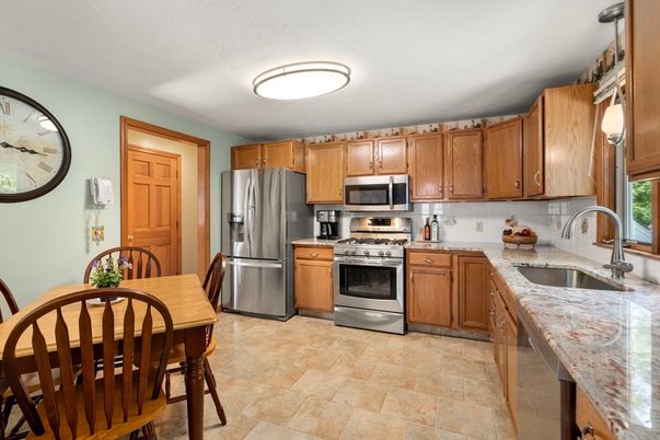 Interior, Kitchen, Stainless Steel Appliances