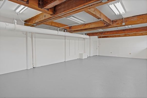 Garage, Interior, Wooden Beams