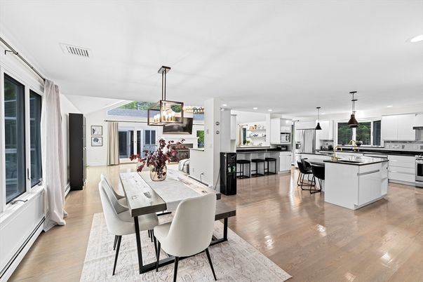 Dining room, Interior, Kitchen, Pendant Lights, Recessed Lighting, Wood Texture Flooring