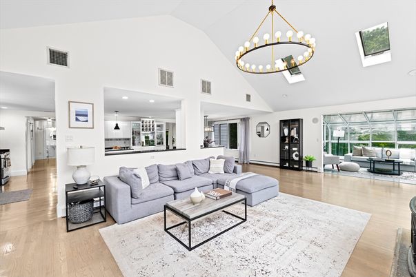 Interior, Living room, Pendant Lights, Recessed Lighting, Wood Texture Flooring