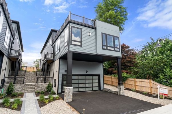 Attached, Exterior, Facade, Modern