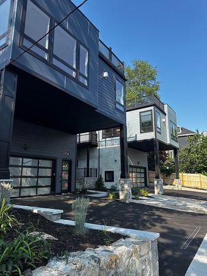 Attached, Exterior, Facade, Modern