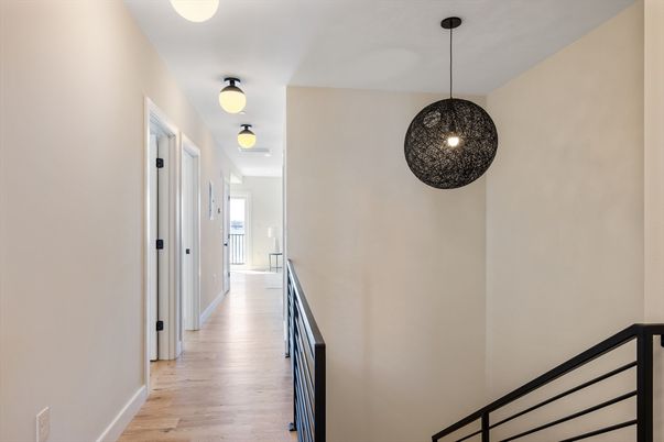 Interior, Pendant Lights, Wood Texture Flooring