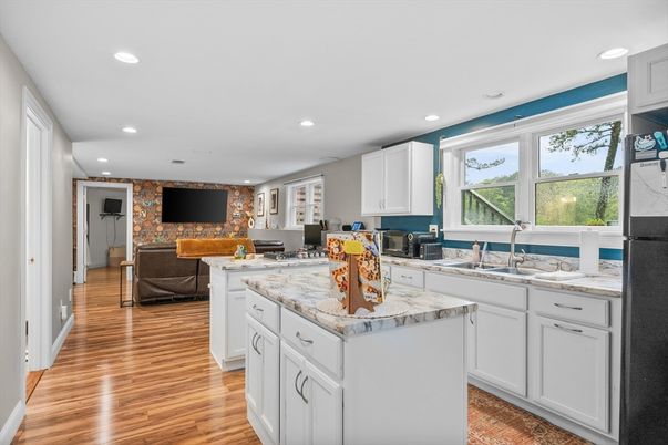 Interior, Kitchen, Living room, Recessed Lighting, Wood Texture Flooring