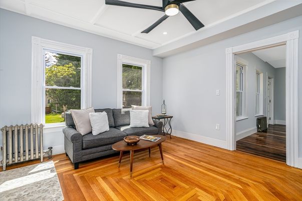 Interior, Living room, Recessed Lighting, Wood Texture Flooring