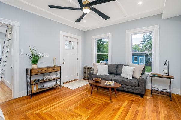 Interior, Living room, Recessed Lighting, Wood Texture Flooring
