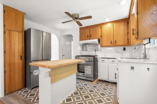 Interior, Kitchen, Recessed Lighting, Wood Texture Flooring