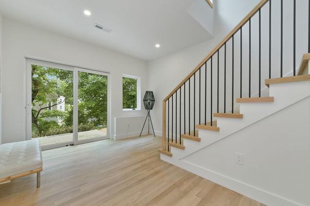 Interior, Recessed Lighting, Wood Texture Flooring