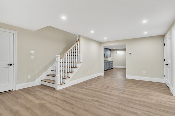 Empty room, Interior, Recessed Lighting, Wood Texture Flooring