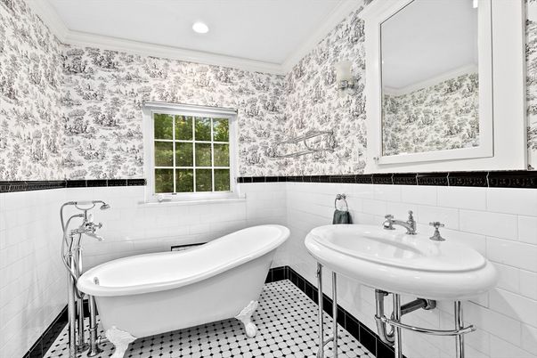 DE Listing image placeholder