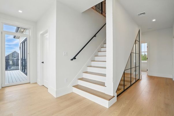 Interior, Recessed Lighting, Wood Texture Flooring