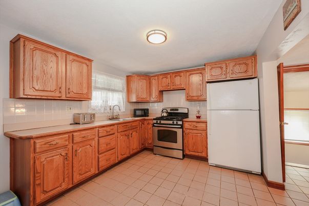 Interior, Kitchen, Stainless Steel Appliances