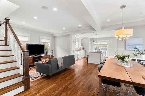 Chandelier, Dining room, Interior, Living room, Pendant Lights, Recessed Lighting, Wood Texture Flooring