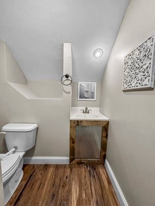 Bathroom, Interior, Recessed Lighting, Wood Texture Flooring