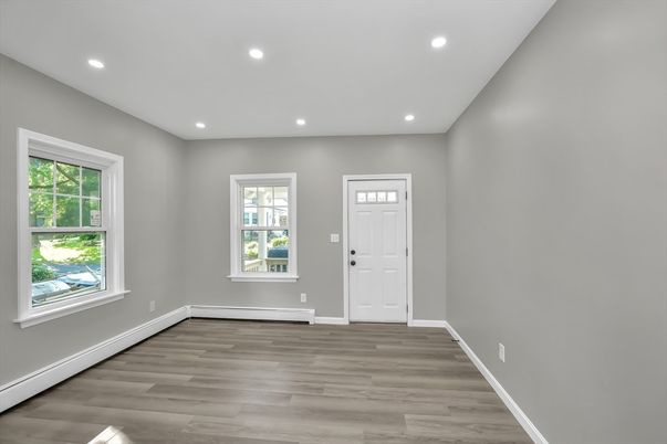 Empty room, Interior, Recessed Lighting, Wood Texture Flooring