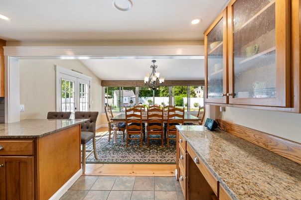 Chandelier, Dining room, Interior, Recessed Lighting