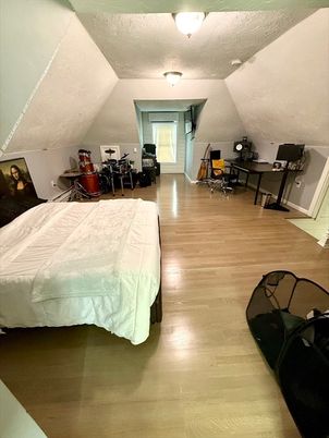 Bedroom, Fitness Equipment, Interior, Wood Texture Flooring