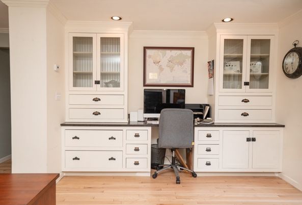 Home Office, Interior, Recessed Lighting, Wood Texture Flooring