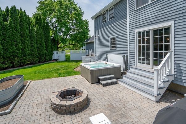 Backyard, Exterior, Hot Tub