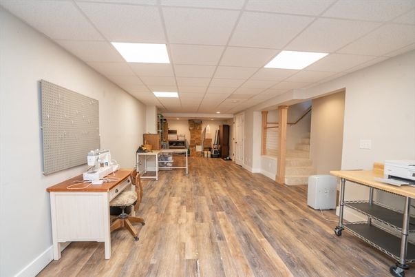 Home Office, Interior, Recessed Lighting, Wood Texture Flooring