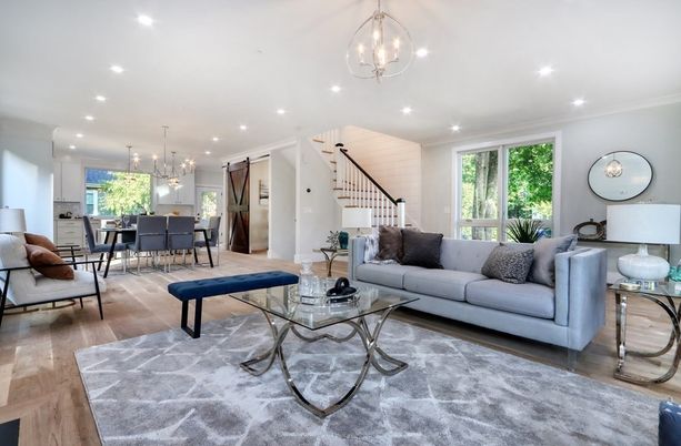 Dining room, Interior, Living room, Pendant Lights, Recessed Lighting, Wood Texture Flooring