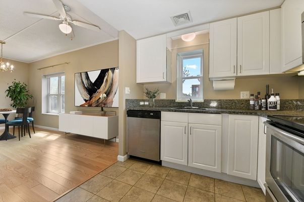 Dining room, Interior, Kitchen, Pendant Lights, Stainless Steel Appliances, Wood Texture Flooring