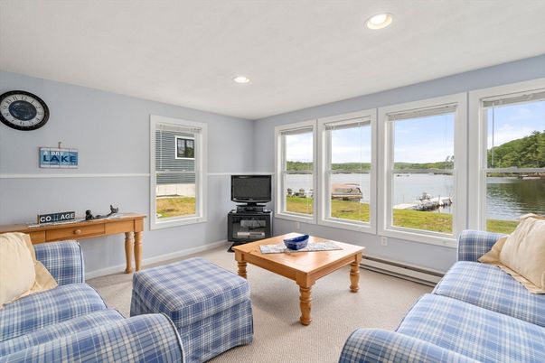 Interior, Living room, Recessed Lighting, Water