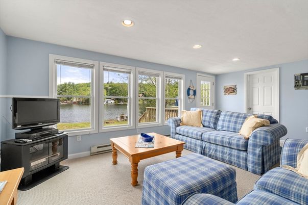 Interior, Living room, Recessed Lighting, Water