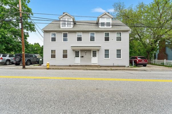 Exterior, Facade, Georgian