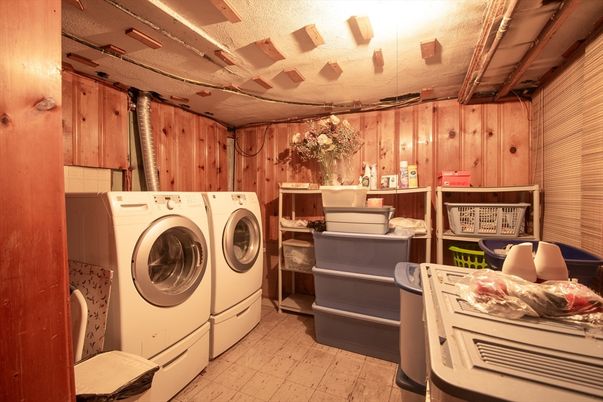 Interior, Washer, Wooden Walls