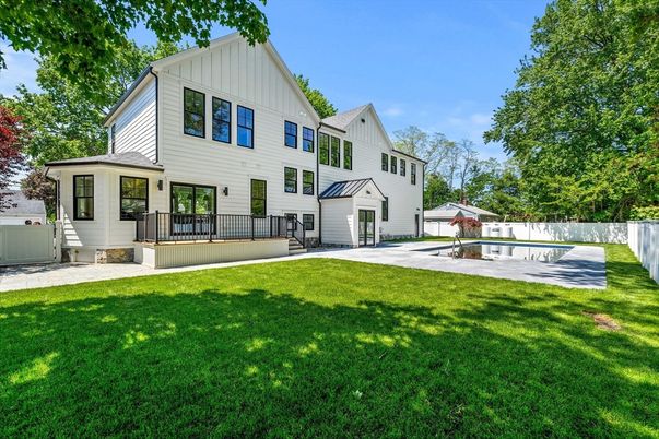 Backyard, Detached Garage, Exterior