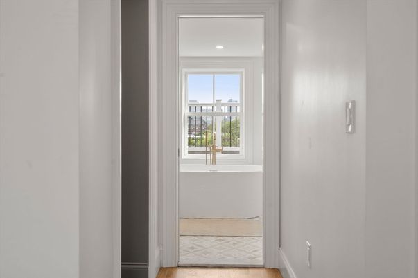 Bathroom, Free Standing Baths, Interior, Recessed Lighting, Wood Texture Flooring