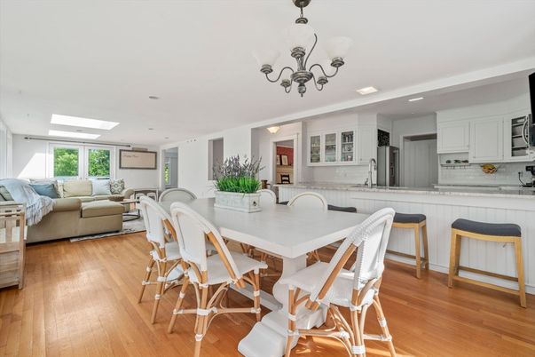 Chandelier, Dining room, Interior, Kitchen, Living room, Recessed Lighting, Wood Texture Flooring