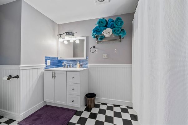 Bathroom, Interior
