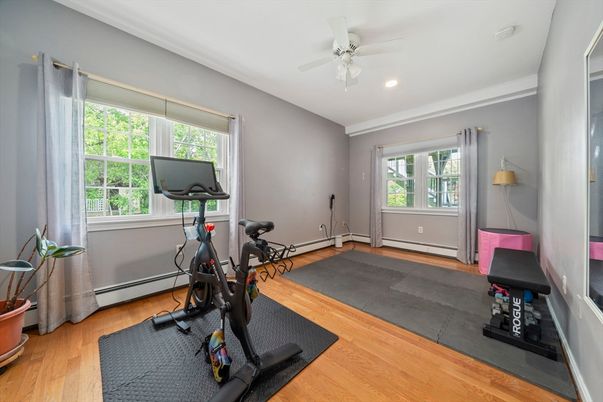 Fitness Equipment, Interior, Recessed Lighting, Wood Texture Flooring