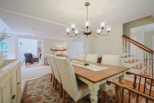 Chandelier, Dining room, Interior, Living room, Pendant Lights, Recessed Lighting