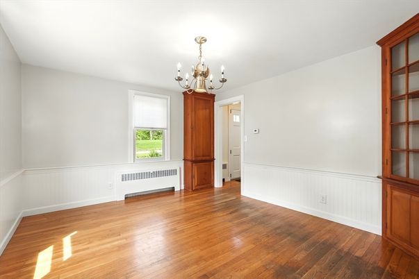 Chandelier, Empty room, Interior, Wood Texture Flooring