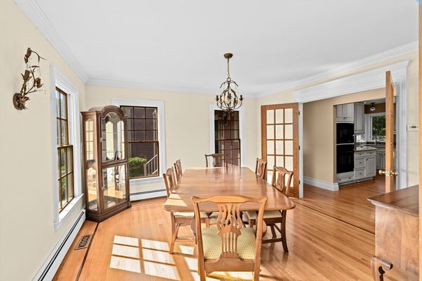 Chandelier, Dining room, Interior, Kitchen, Pendant Lights, Wood Texture Flooring
