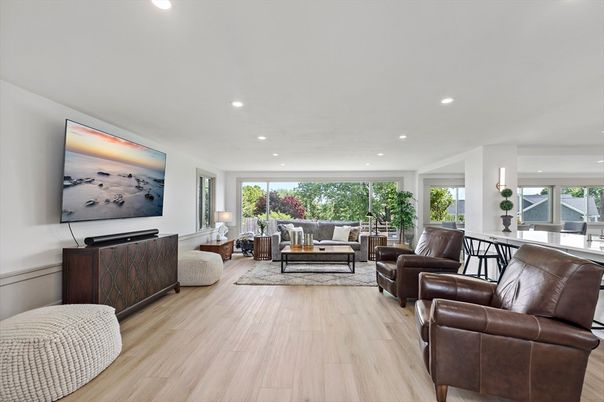 Interior, Living room, Recessed Lighting, Wood Texture Flooring