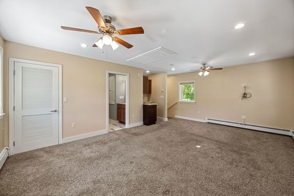Empty room, Interior, Recessed Lighting