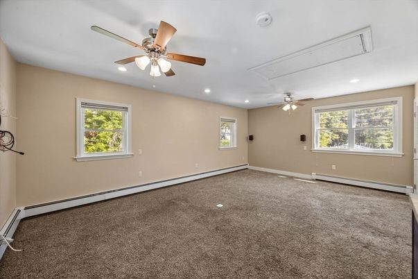 Empty room, Interior, Recessed Lighting