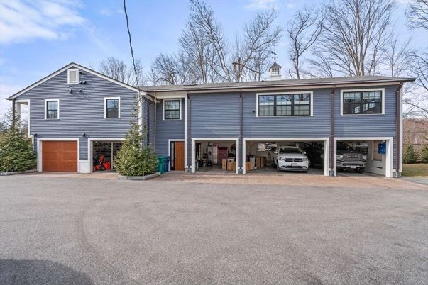 Attached, Exterior, Facade, Raised Ranch