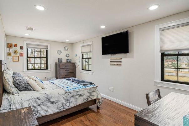 Bedroom, Interior, Recessed Lighting, Wood Texture Flooring