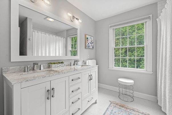 Bathroom, Interior, Recessed Lighting