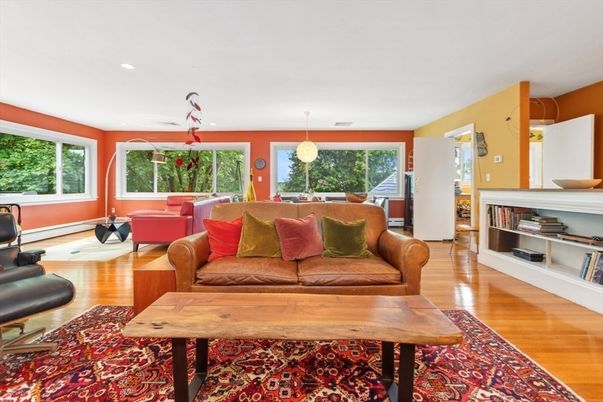 Dining room, Interior, Living room, Pendant Lights, Recessed Lighting, Wood Texture Flooring
