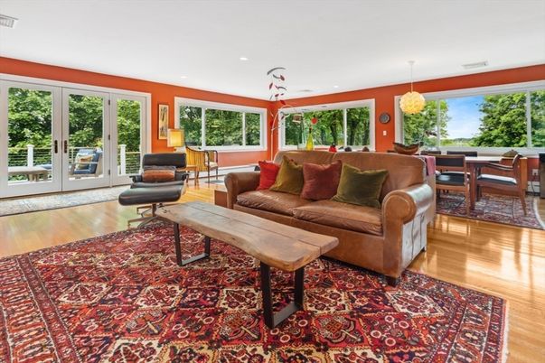 Dining room, Interior, Living room, Pendant Lights, Recessed Lighting, Wood Texture Flooring