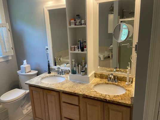 Bathroom, Dual Sink Vanities, Interior