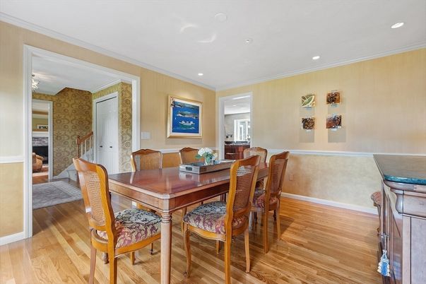 Dining room, Interior, Recessed Lighting, Wood Texture Flooring